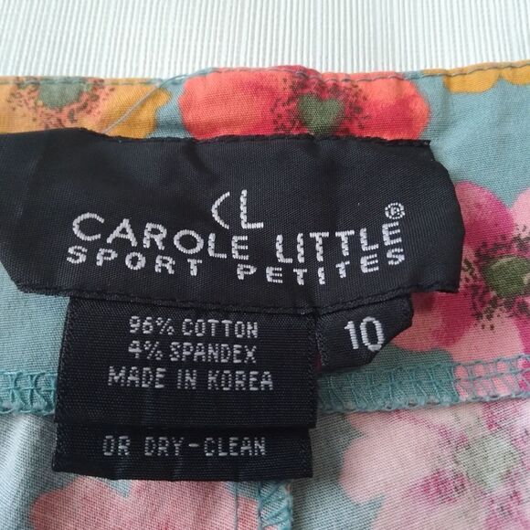 Carole Little Petites Colorful Floral Print Ruffled Hem Maximalist Capri Pants - Picture 3 of 12